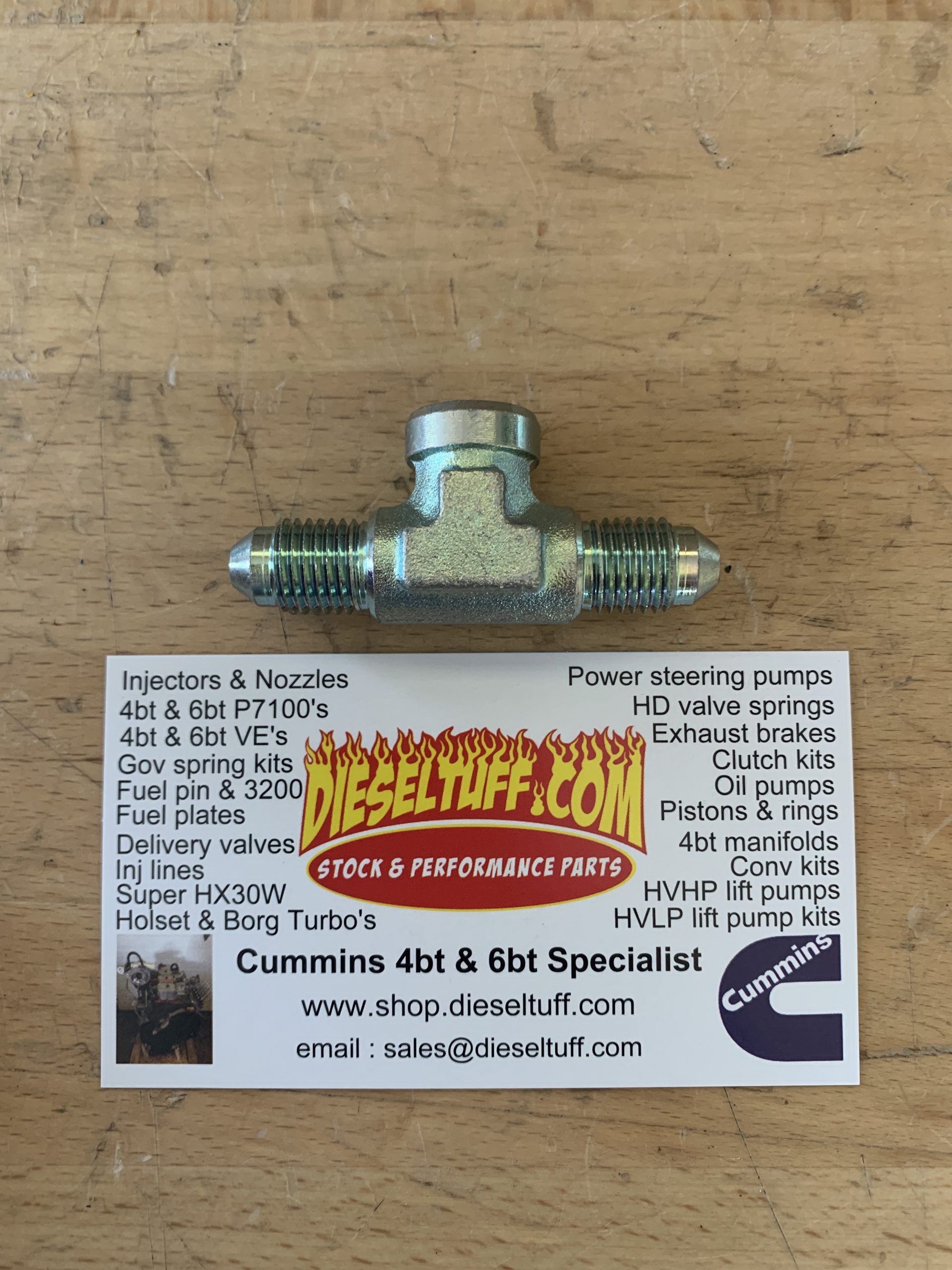 P7100 Oil Feed "T" Fitting