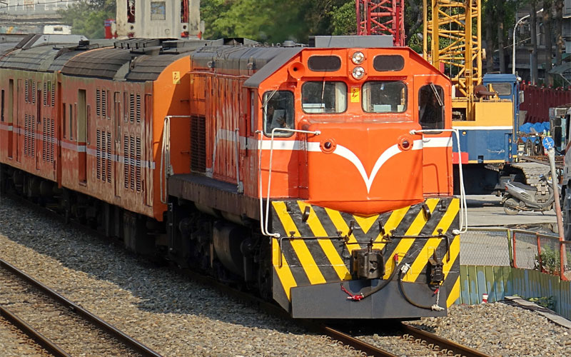 22 Different Types of Trains and Their Uses (w/ Pictures)