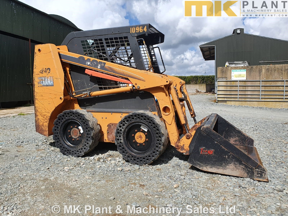 Digger Bidder 2006 Case 410 skid steer loader