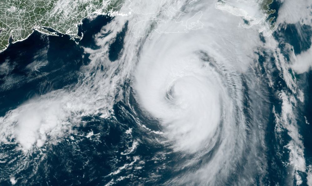 Hurricane Larry moves quickly toward a direct hit in southeastern New