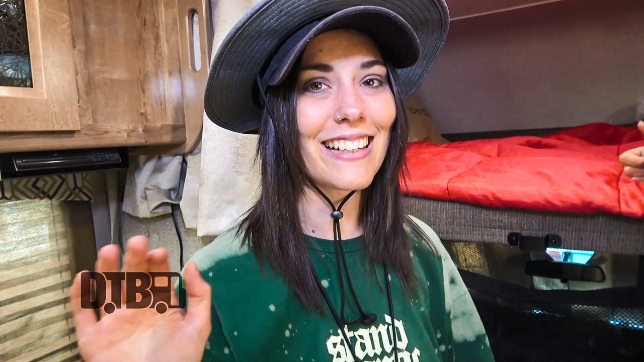 Stand Atlantic BUS INVADERS Ep. 1484 [VIDEO] Digital Tour Bus