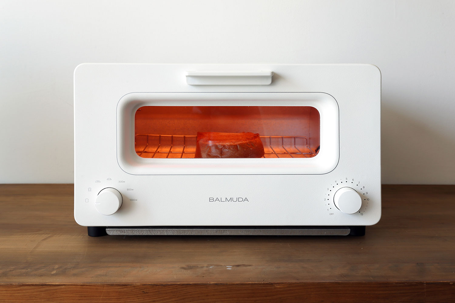 The Balmuda Toaster Produces BakeryQuality Toast in Minutes Digital