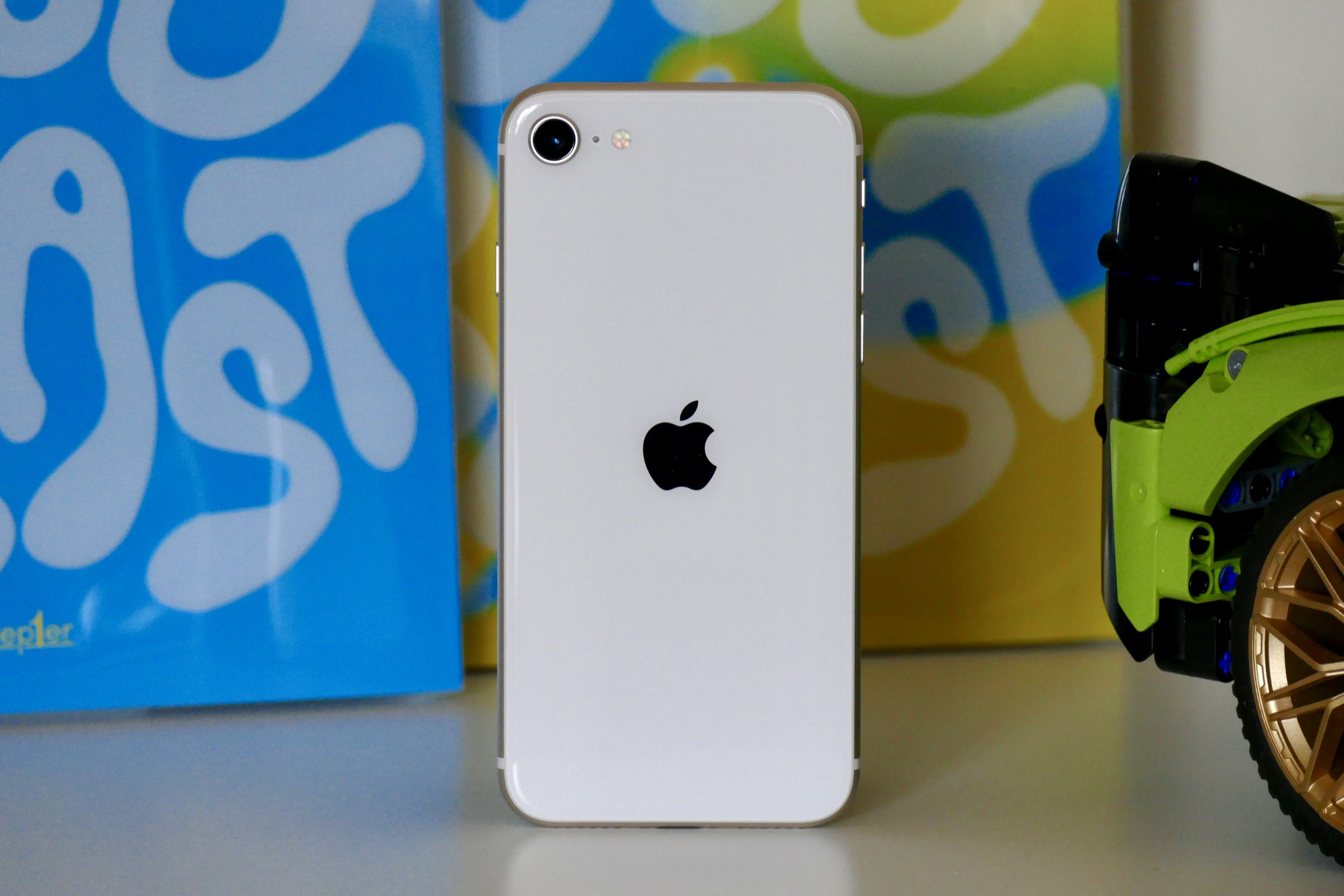 Apple iPhone SE (2022) review small size, big value Digital Trends