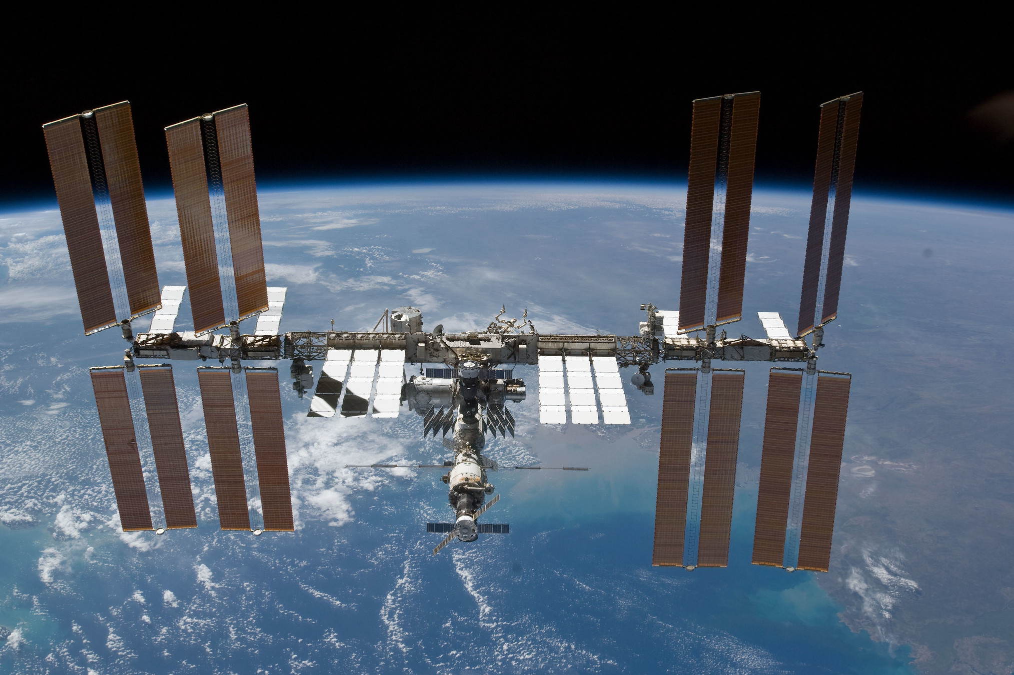 rewrite this title 2024 couldn’t have turned out any weirder for these two ISS astronauts