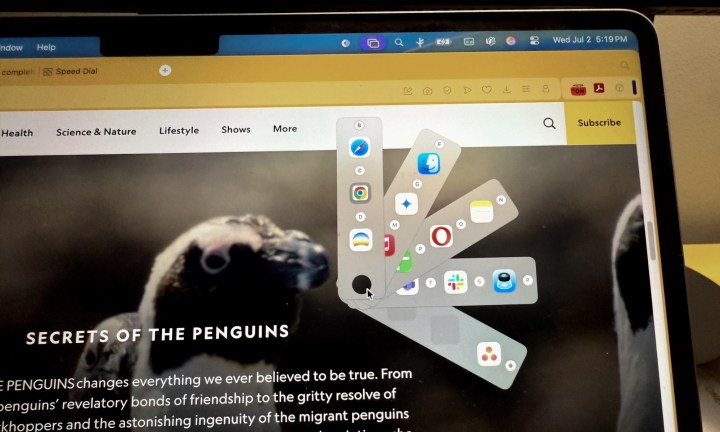 Switching between applications with the Dory tool on a MacBook Air
