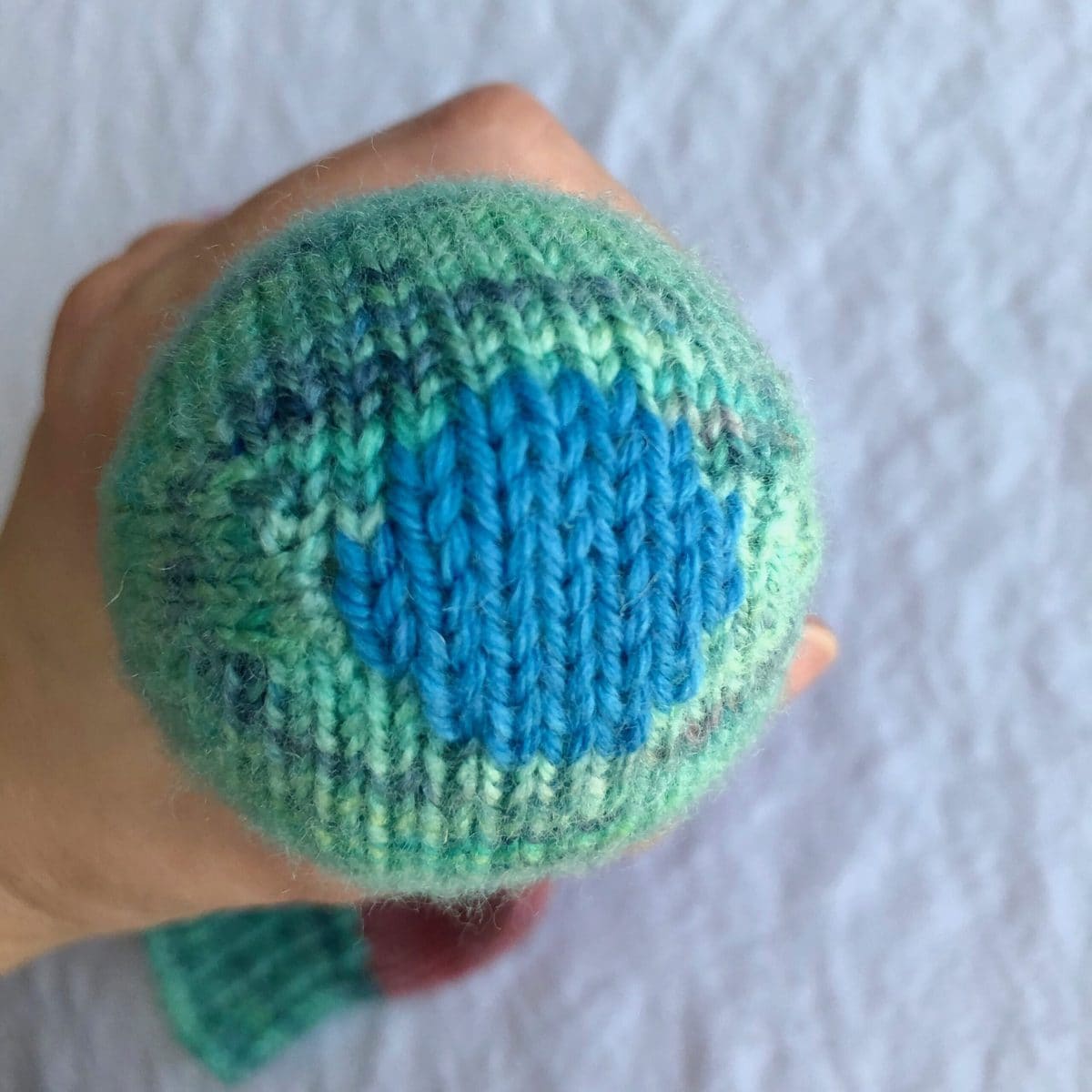 How to Mend Socks, Part One Swiss Darning Digits & Threads