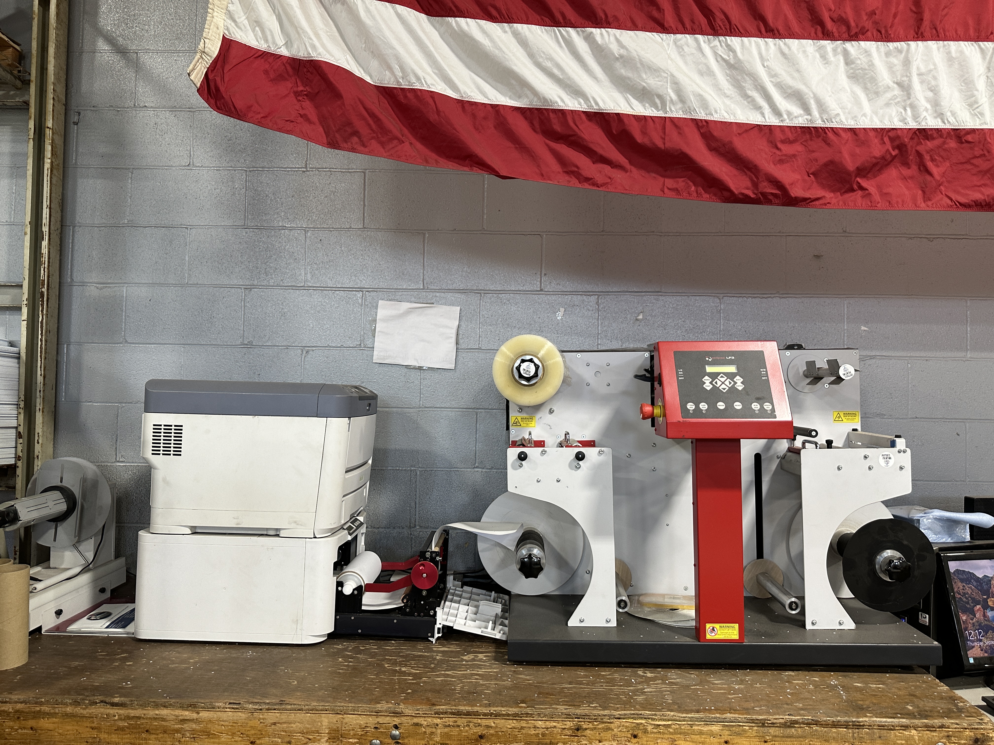 Into Print Edge 850 Label Printer with an Elclipse LF3 Digital Label