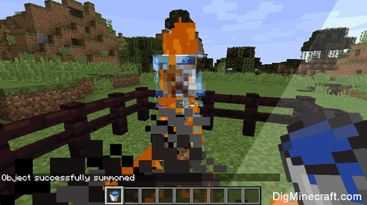 How to turn a Creeper into a Charged Creeper in Minecraft