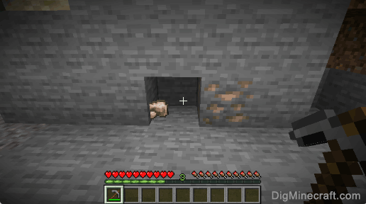 How to make Raw Iron in Minecraft