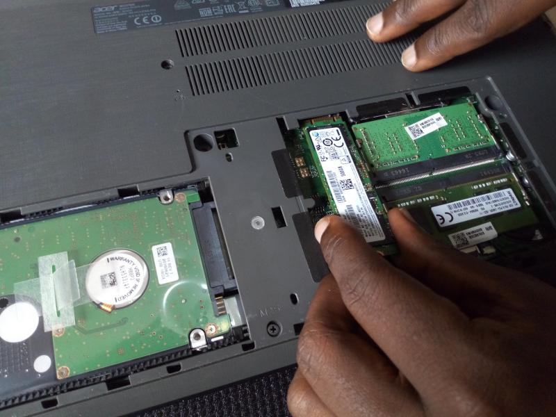 How to install an M.2 SSD drive in a laptop Dignited