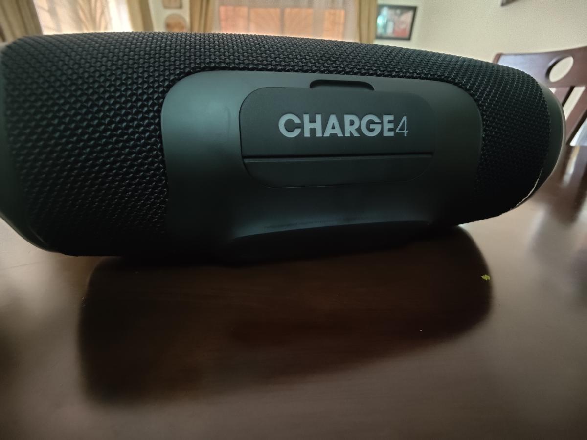 JBL Charge 4 review The outdoor party speaker besides the pool Dignited