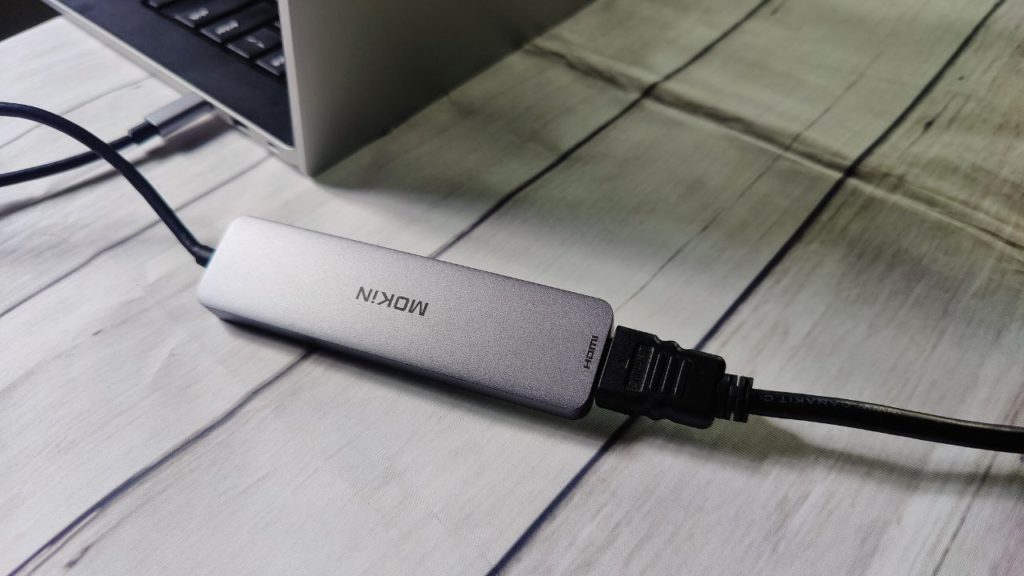 How to connect your Chromebook to an external monitor using an HDMI