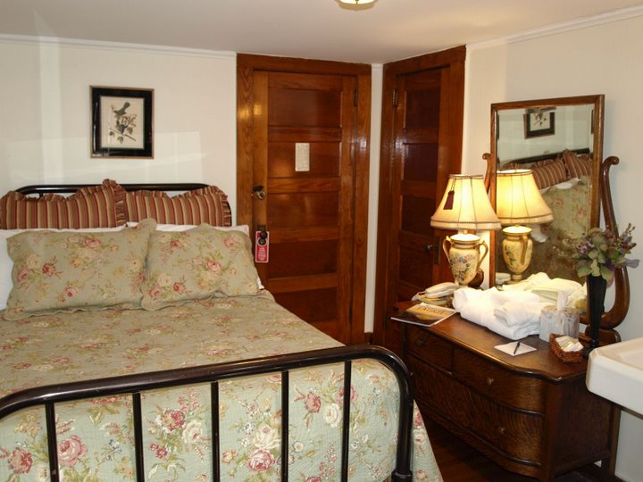 The Rock House Inn The Dillard House