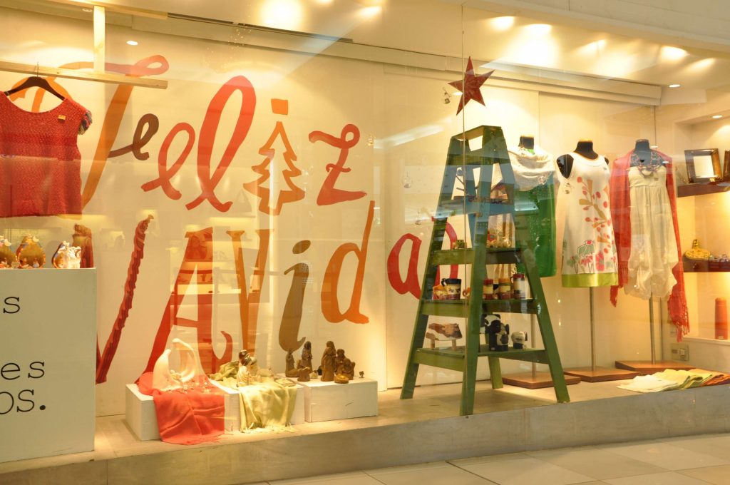 Cómo decorar tu local en Navidad Dimension