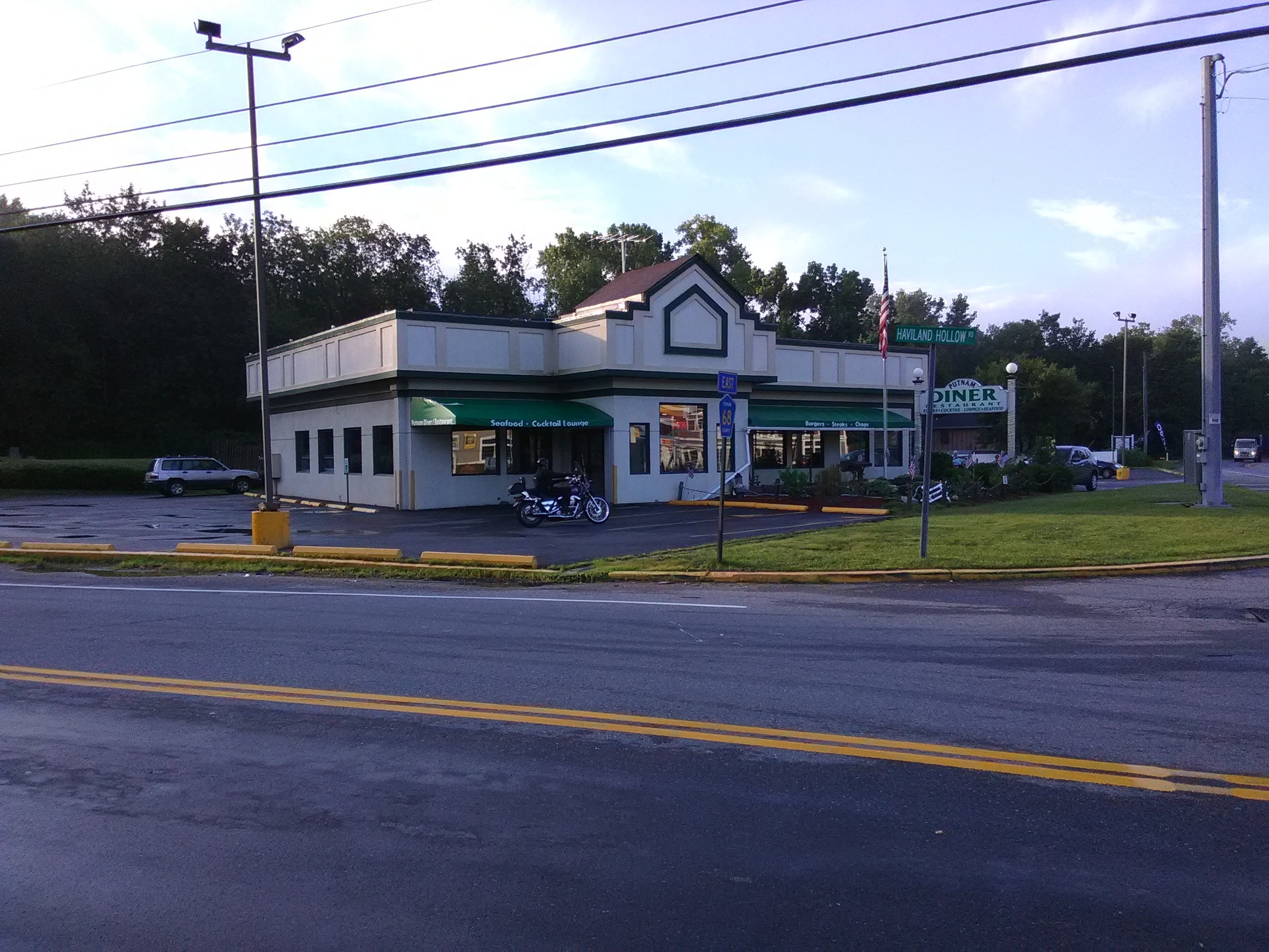 Diners in Putnam County, New York Dinerville