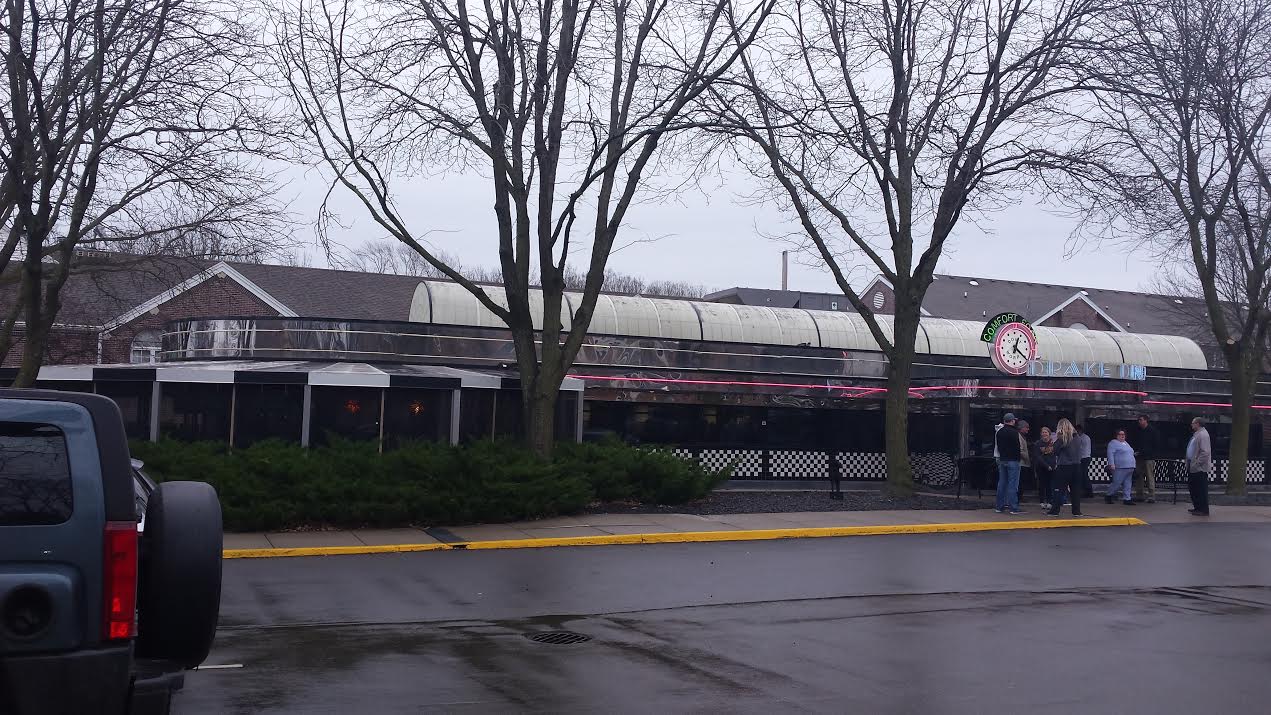 Diners in Iowa Dinerville