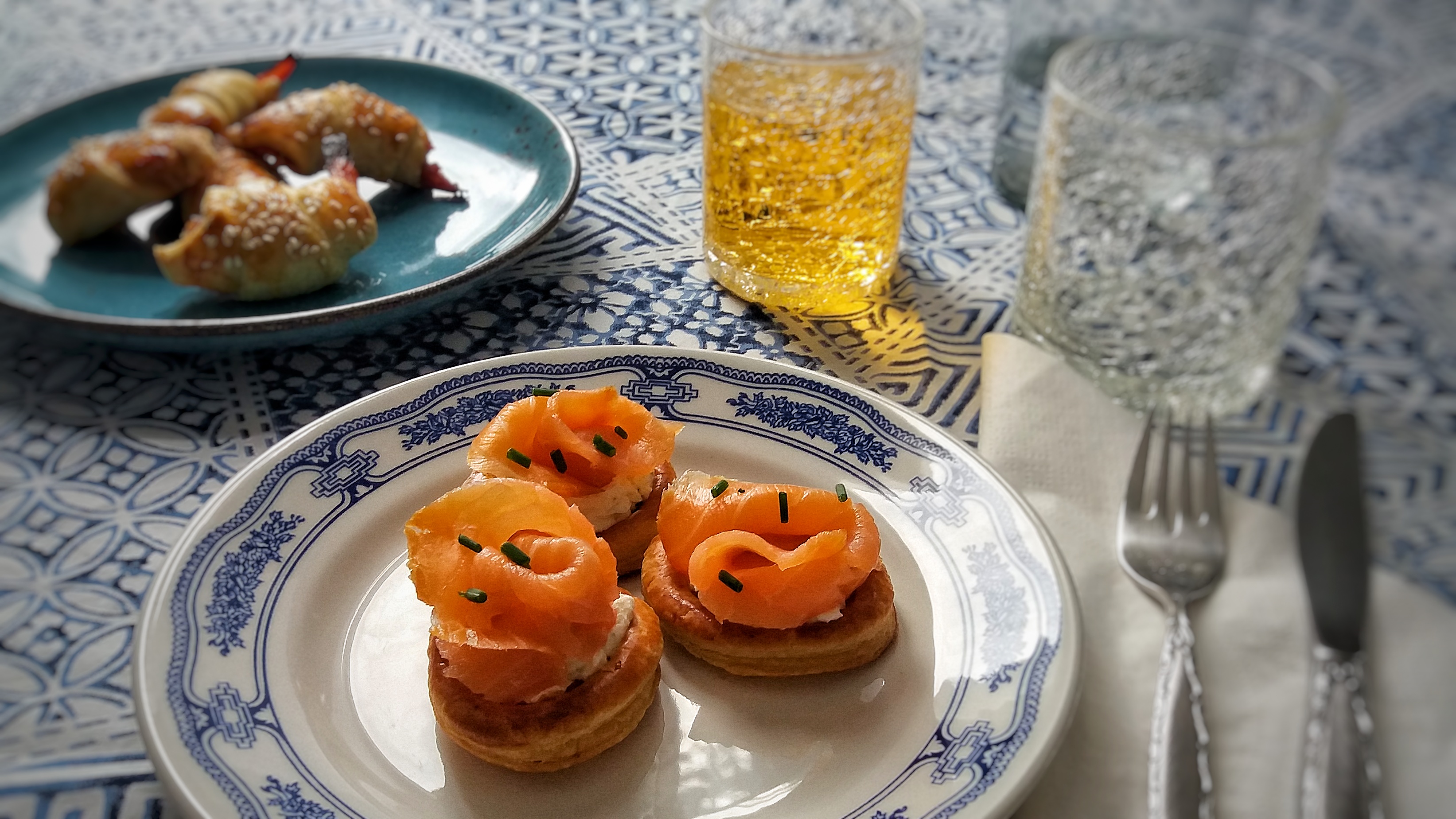 VOLAUVENT AL SALMONE — DINE WITH ELE