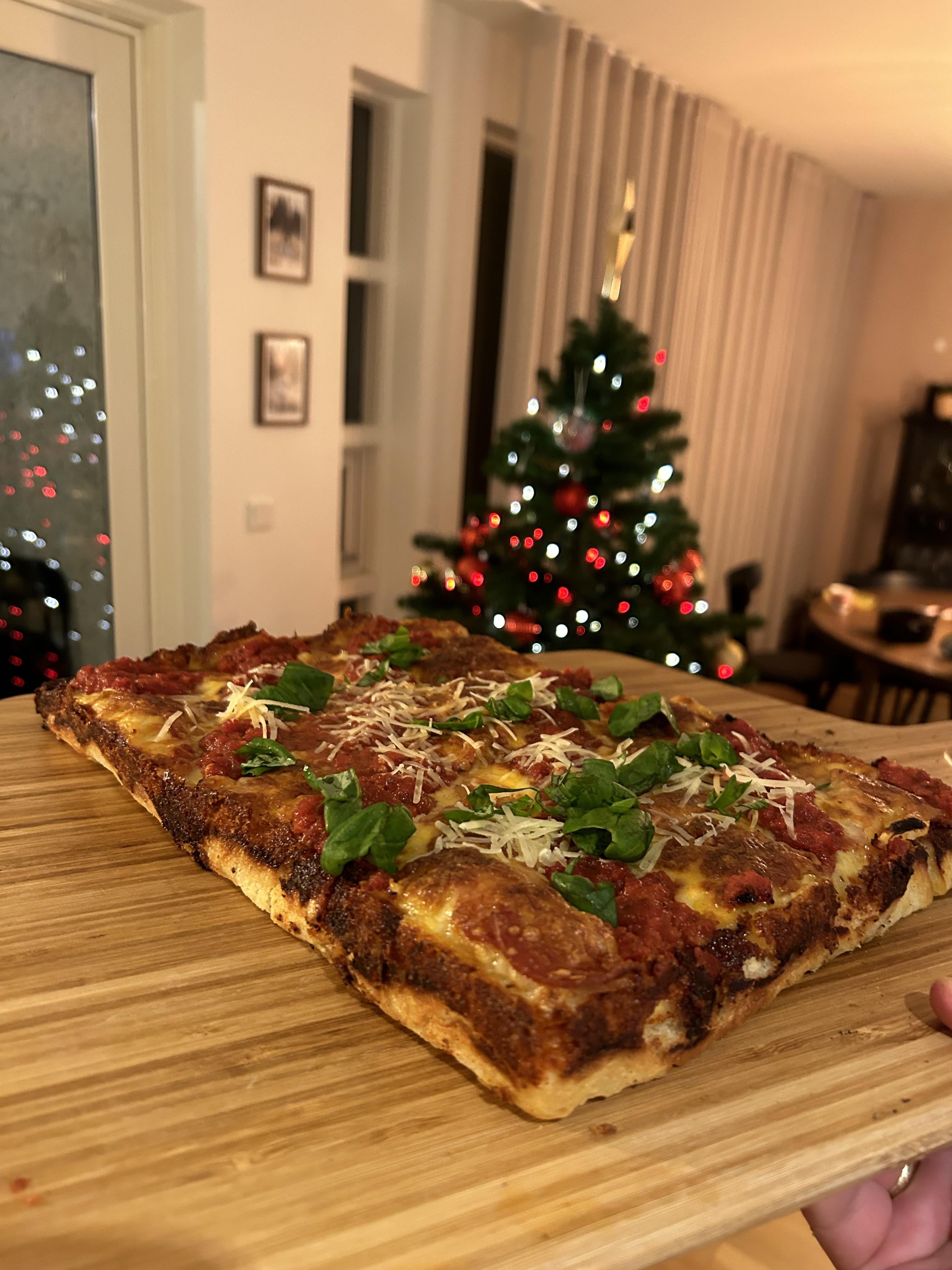 Motown pizza to properly exercise the heart! Dining and Cooking