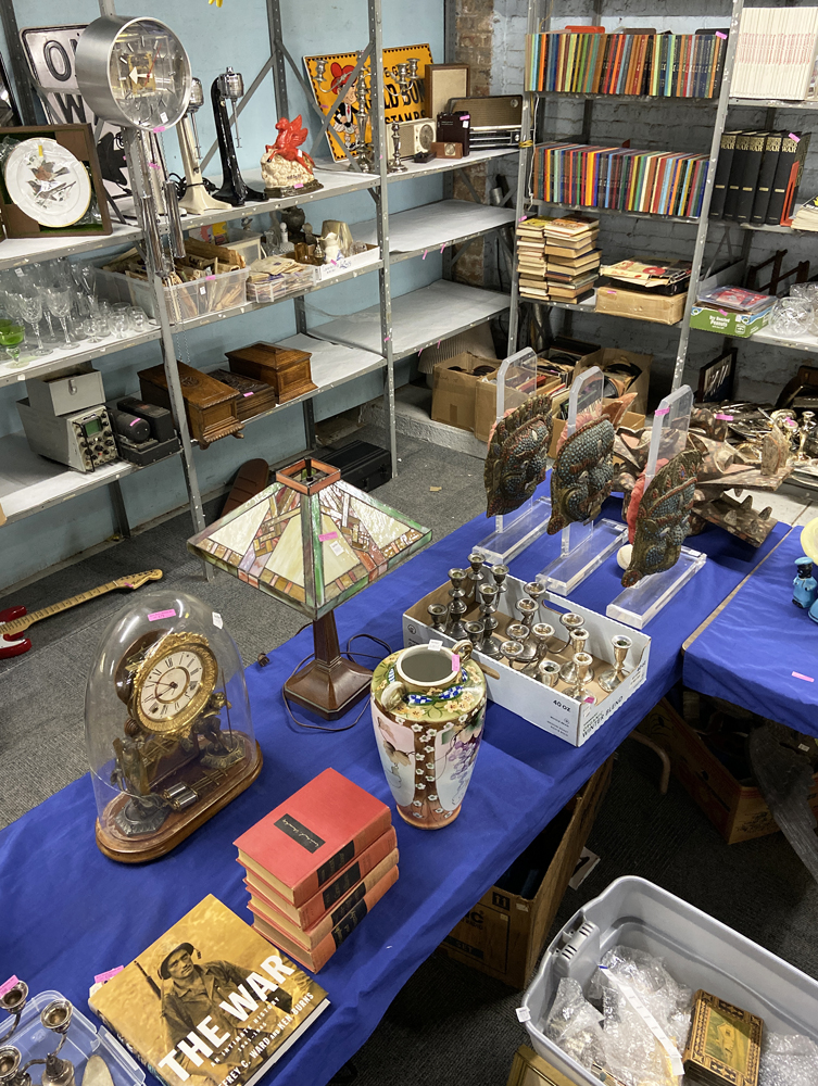 Direct Auction Galleries Pictures