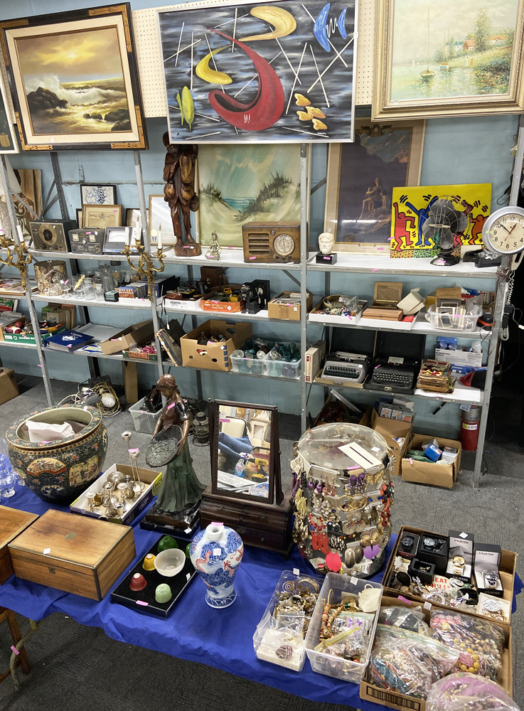 Direct Auction Galleries Pictures