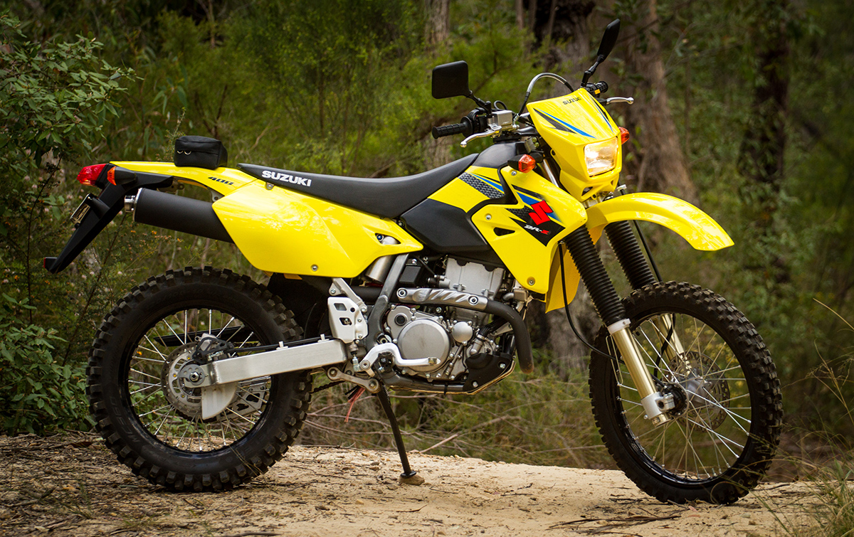 2017 SUZUKI DRZ400E Dirt Action