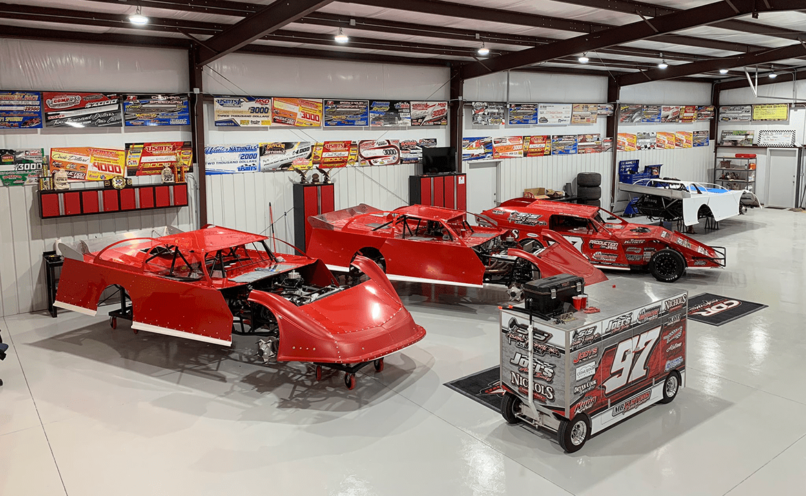 SHOP LIFE Downturn in Racing Creates Upturn in Dillard’s Car Building