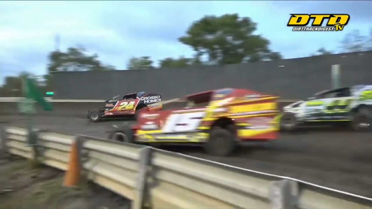 New Egypt Speedway Garden State Gunfight Modified Feature Highlights