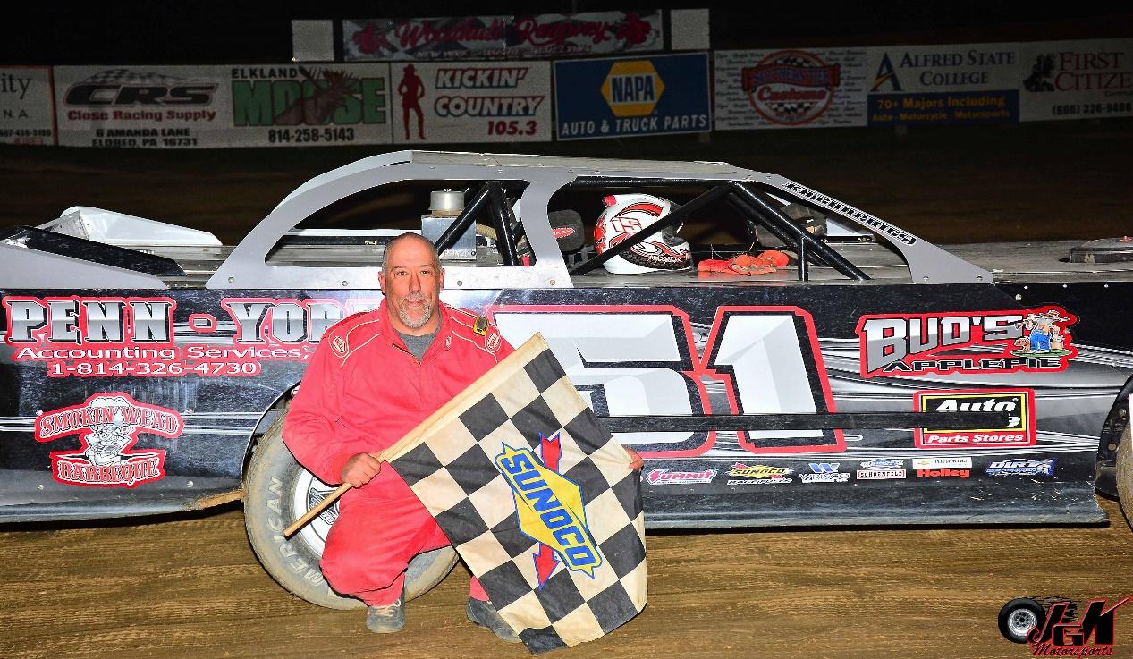 Street Stock 2G’s to Win 100 Set for Woodhull