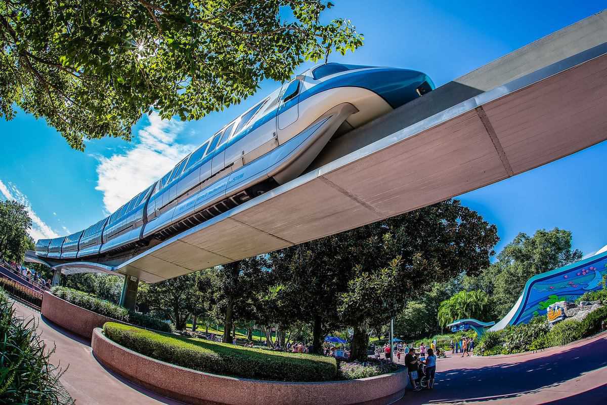 Walt Disney World Evacuates Monorail Blue After Large Piece Falls Off