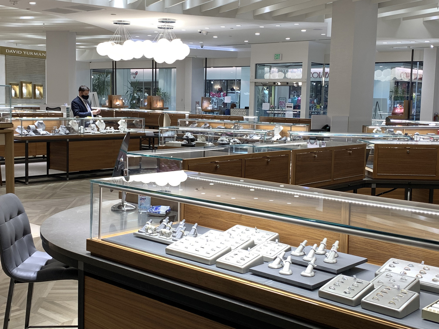 Fine Jewelry Store Display Craft