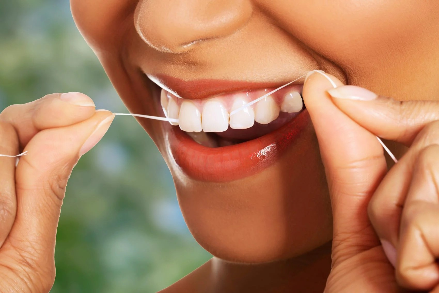 Proper Flossing Techniques You Should Be Using Distinctive Dental