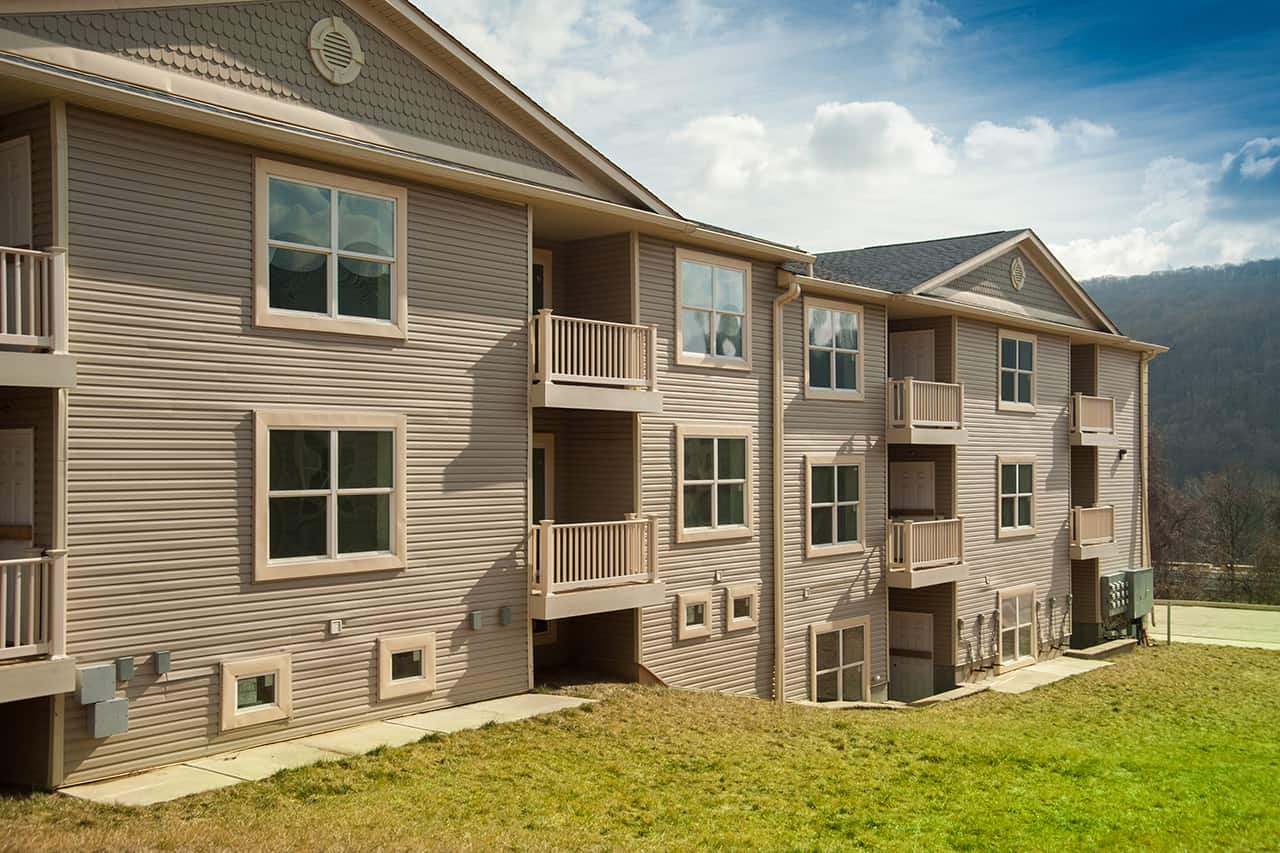 Summit Ridge Apartments Diversified Properties, LLC Residential and Commercial Real Estate