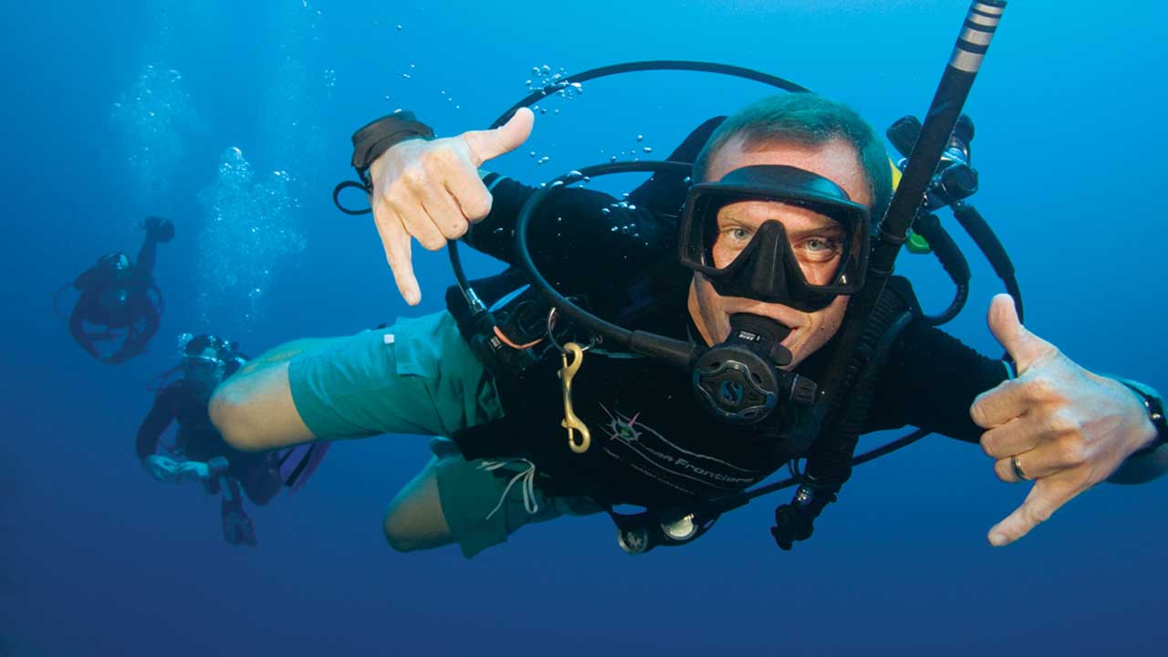 Bali Underwater World Experience 4 days scuba diving 10 dives