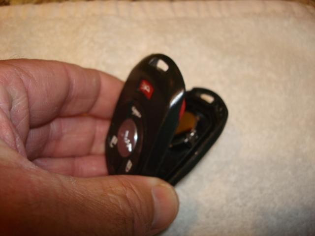 Key Fob Battery Replacement DIY w/ Pics by JKbride chevy diys DIY