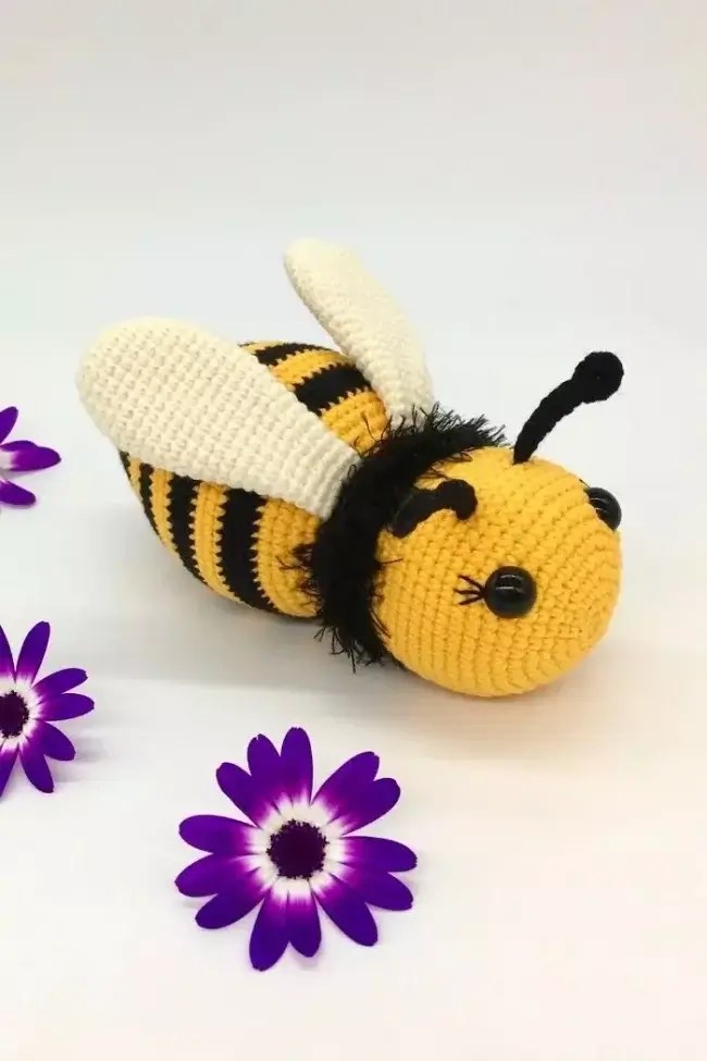 25 Free Crochet Bee Patterns For Amigurumi DIYnCrafty