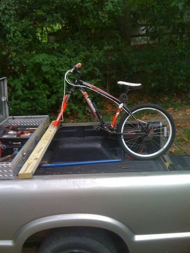 23 DIY Truck Bed Bike Rack Plans For Campers DIYnCrafty