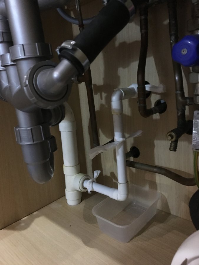 How to fix leaking plastic pipe? DIYnot Forums