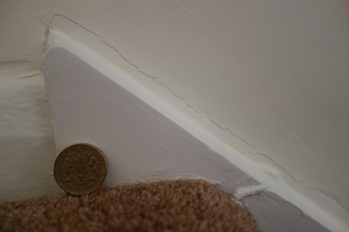 Stair Cracks DIYnot Forums