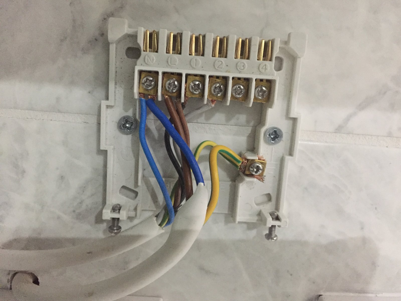 Need help to swap wire on hive thermostat DIYnot Forums