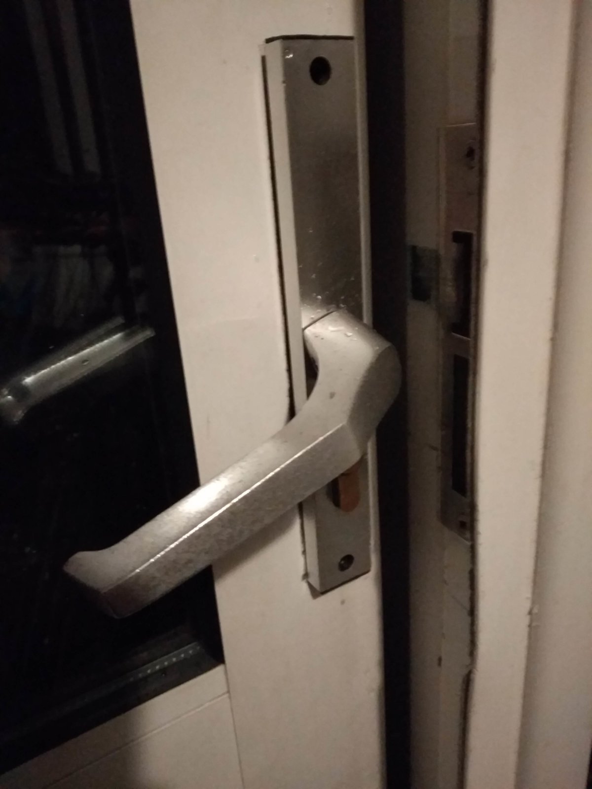 Unable to remove handles from an external uPVC door DIYnot Forums