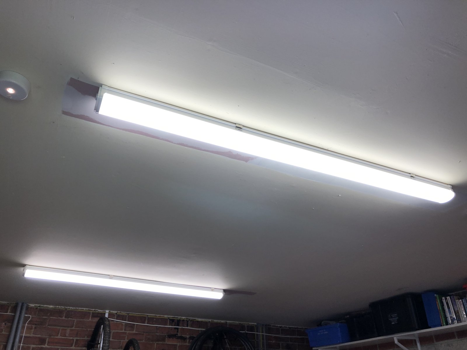Garage Batten flickering LED's now I have replaced Fluro. Page 2