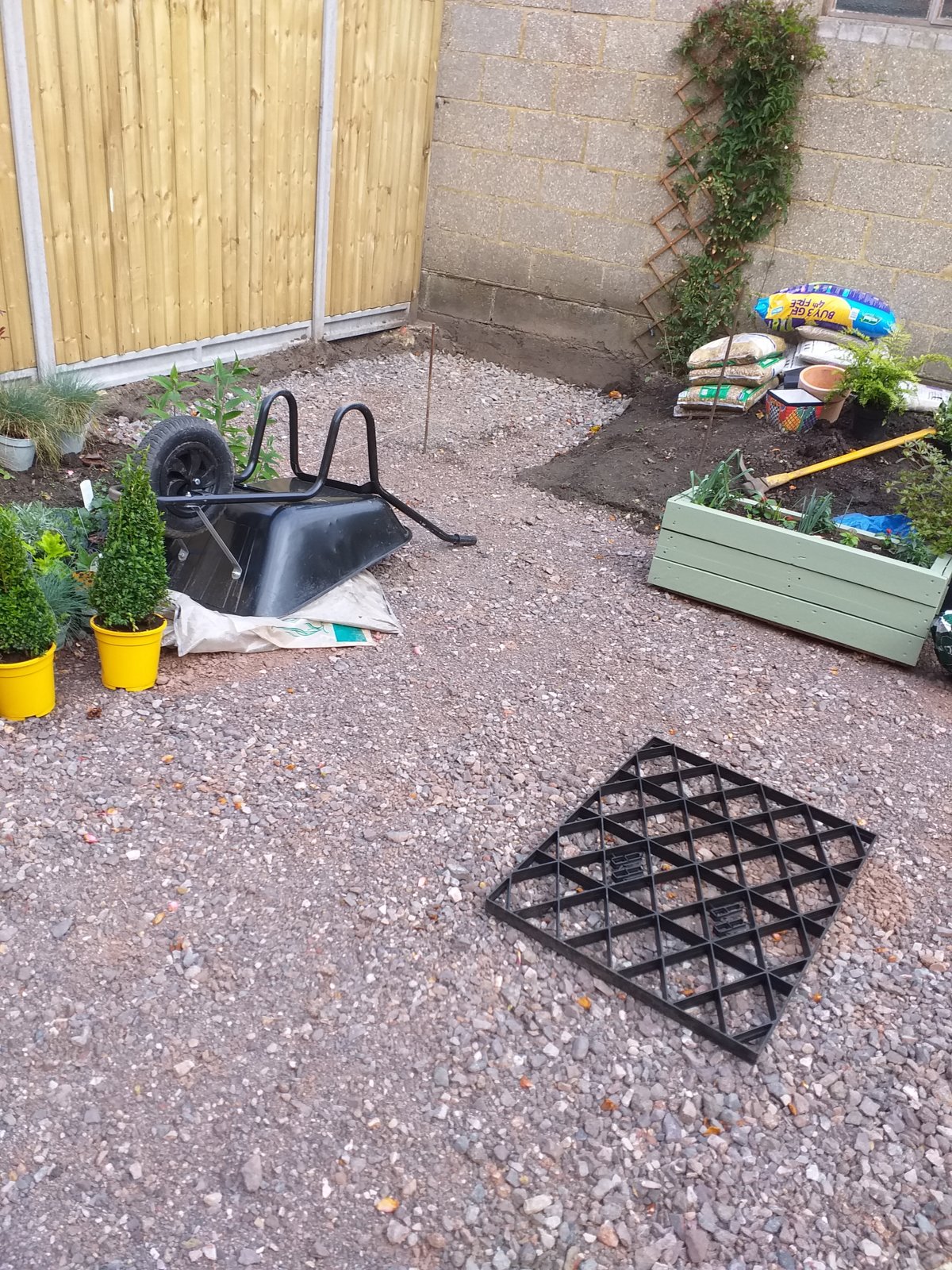 Shuttering or other dry cement mix for shed base? DIYnot Forums