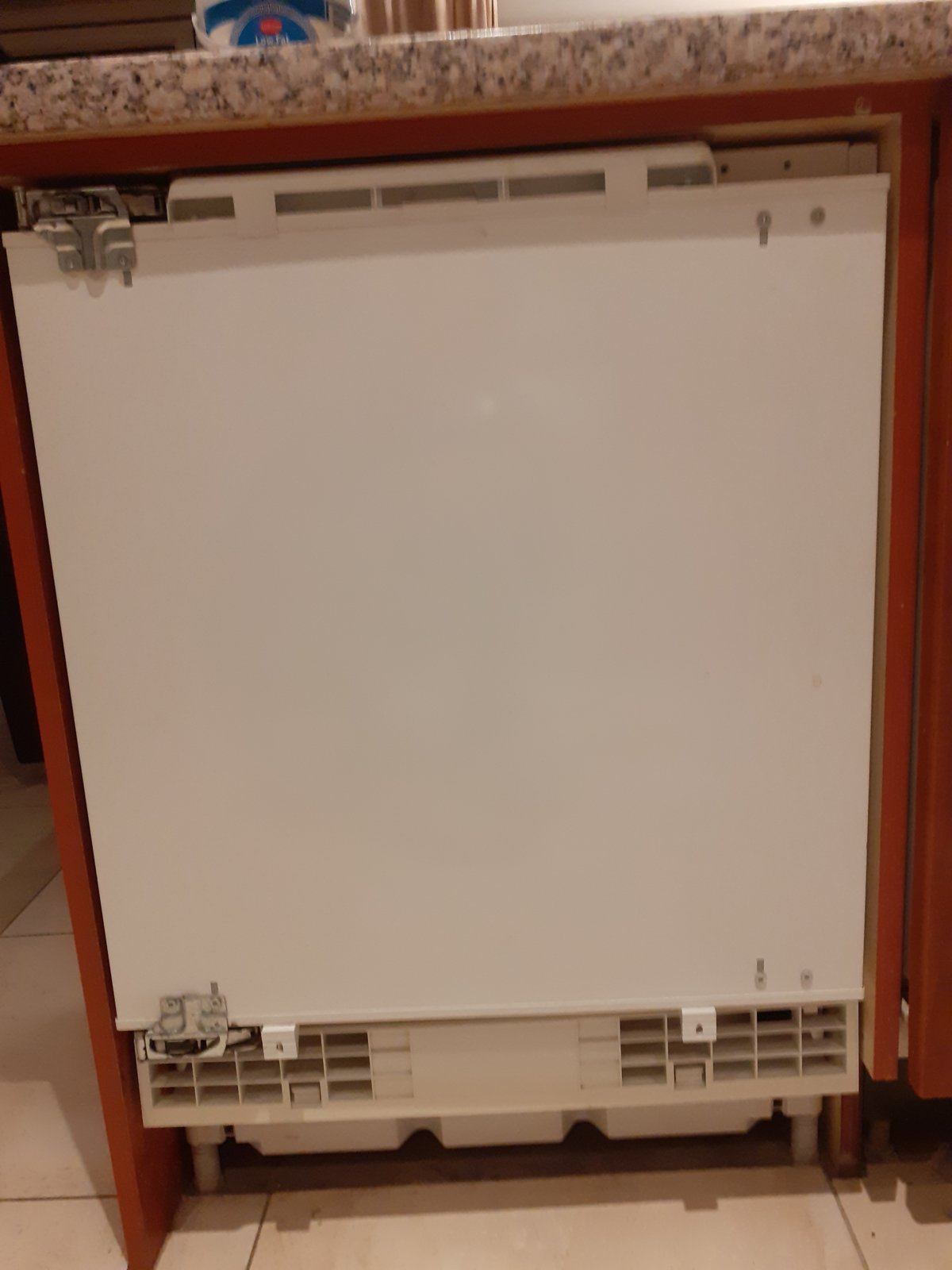 Bosch undercounter integrated fridge door fixings DIYnot Forums