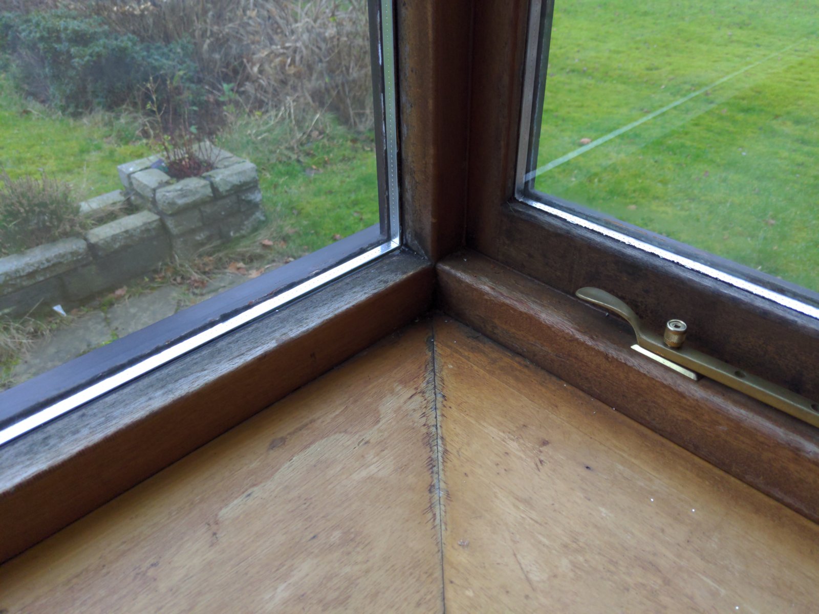Condensation on wood window frames, should I use sealant DIYnot Forums