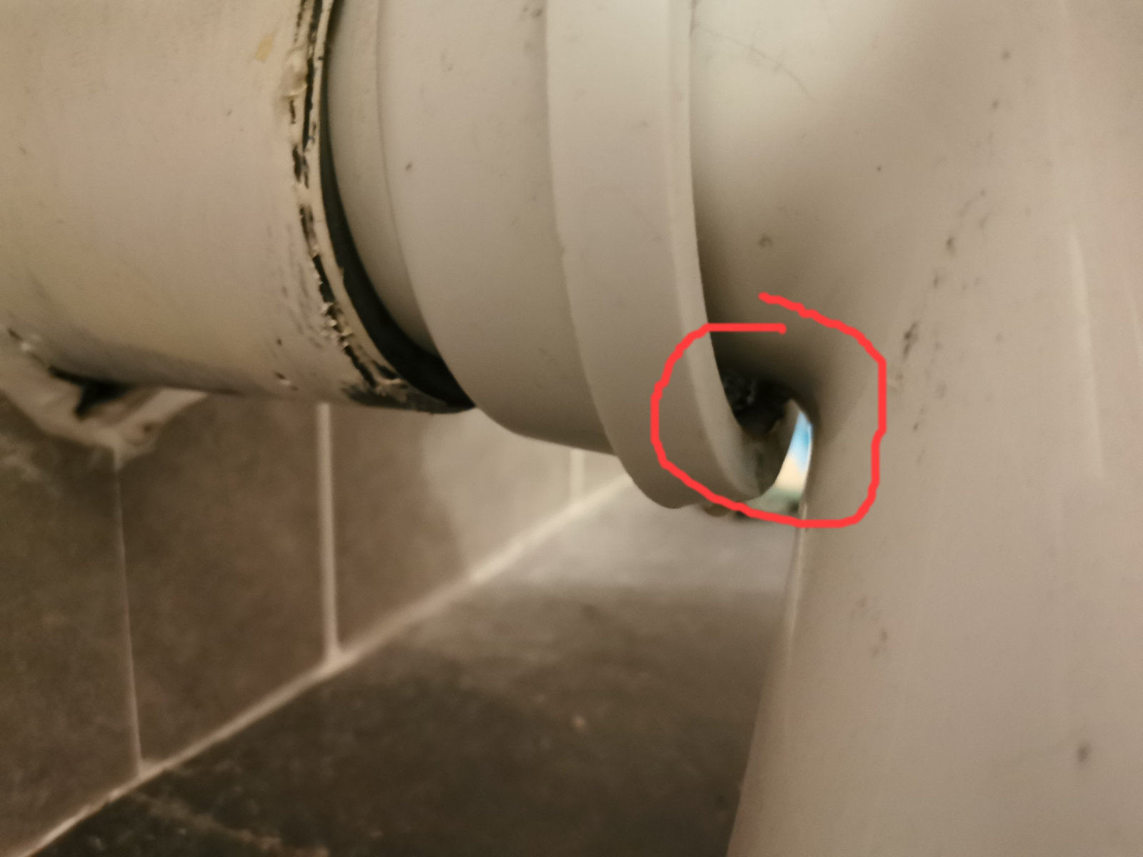 Leaking toilet waste pipe query DIYnot Forums