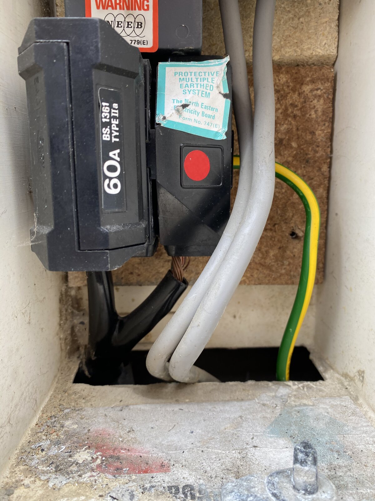 Electricity meter exposed cable DIYnot Forums