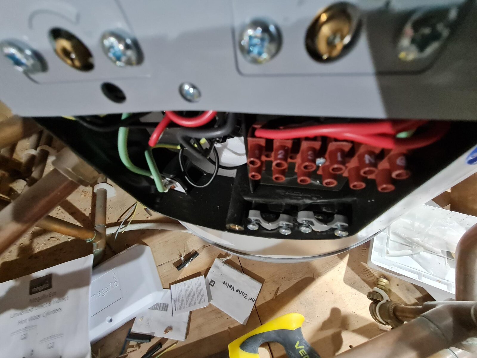 Cylinder thermostat wiring question | DIYnot Forums