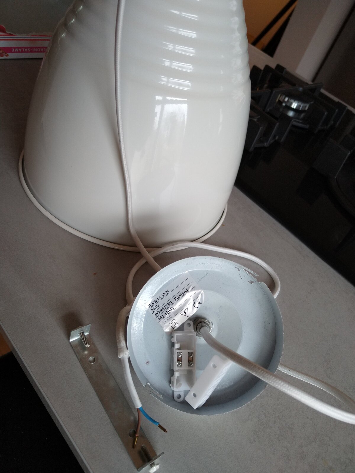 Metal light fitting with no earth DIYnot Forums