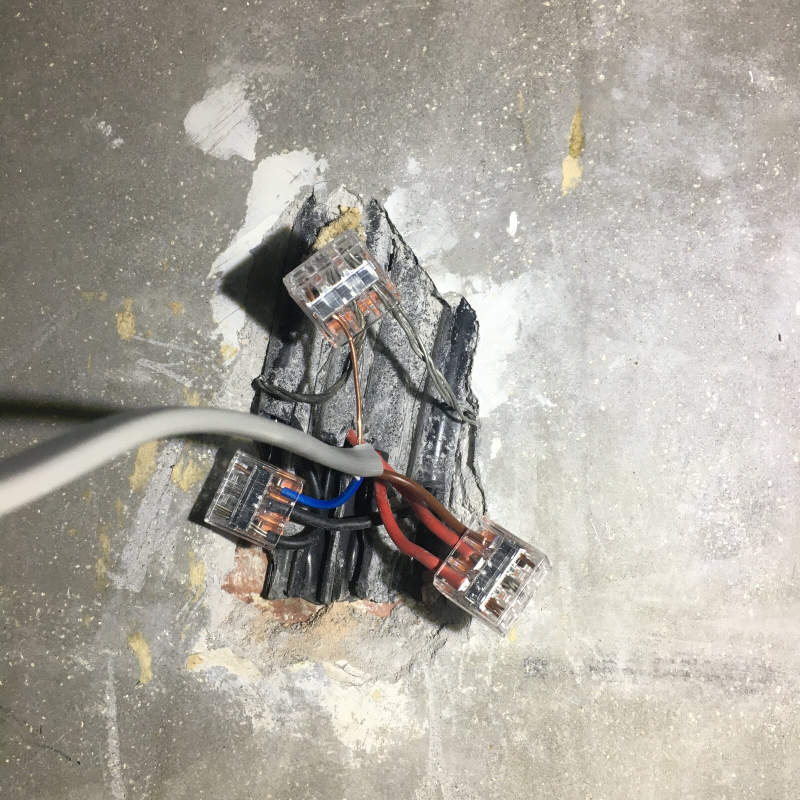 Extending lighting cable inside stud wall DIYnot Forums
