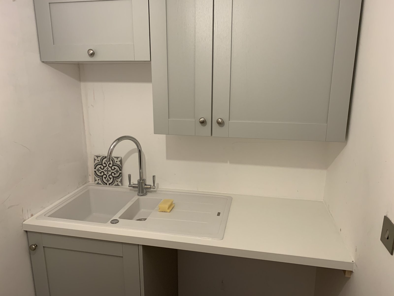 Zinsser bin to seal plaster before tiling? DIYnot Forums